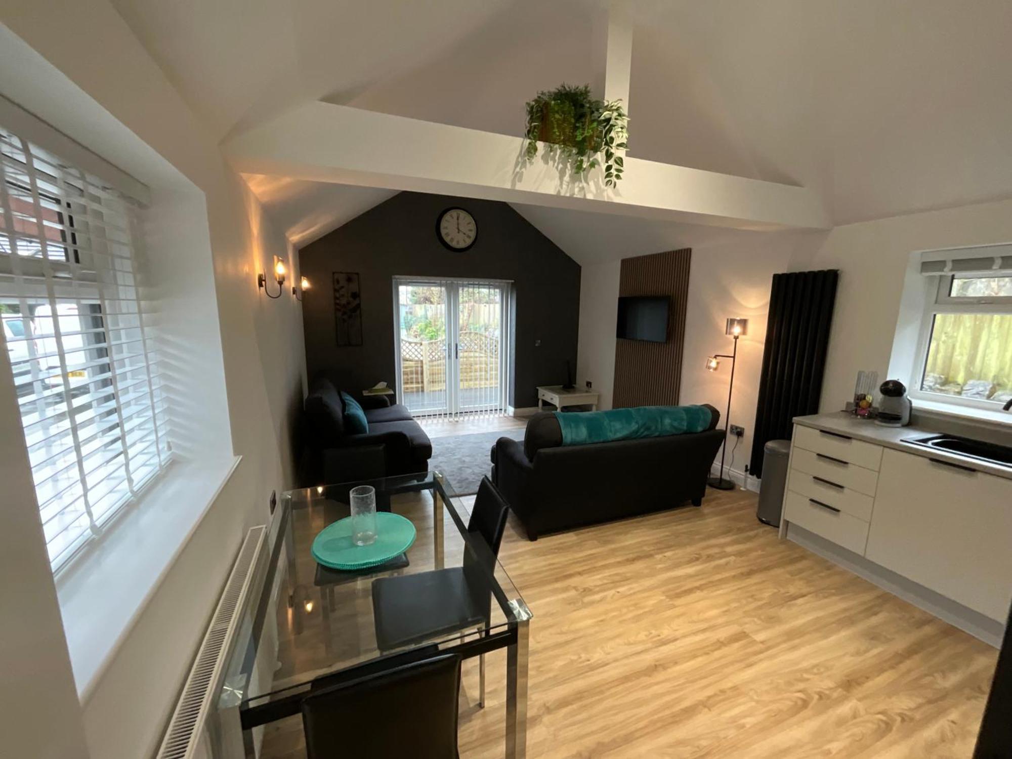 The Court Yard Apartment Cheddar Eksteriør bilde